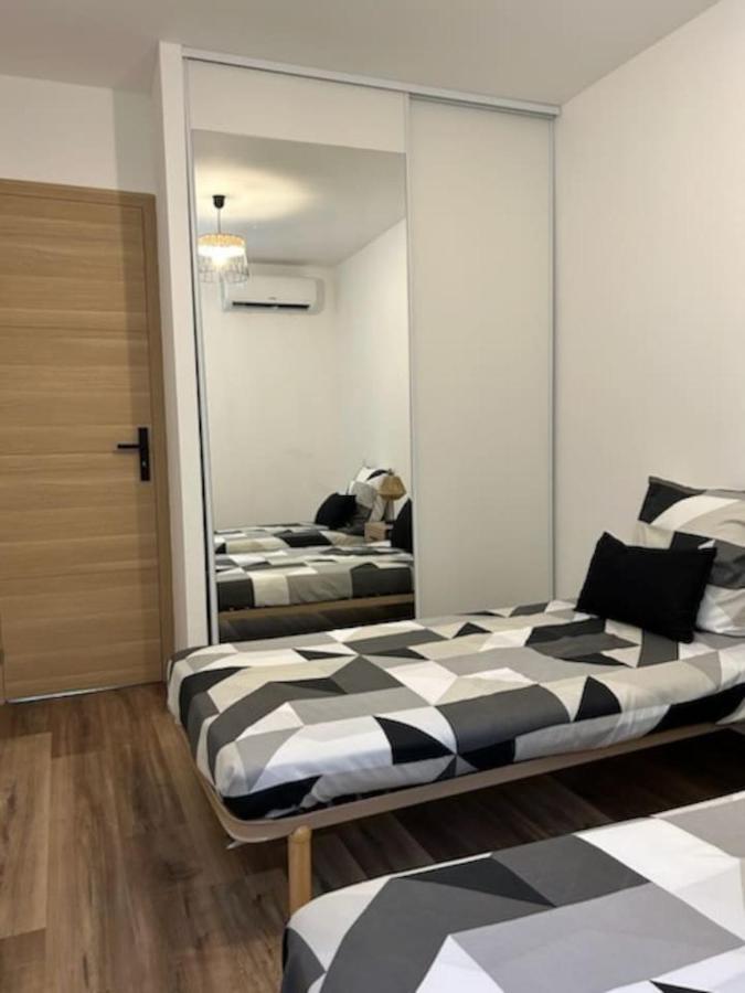 Appartement Jacuzzi Narbonne Exterior foto