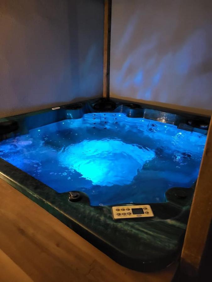 Appartement Jacuzzi Narbonne Exterior foto